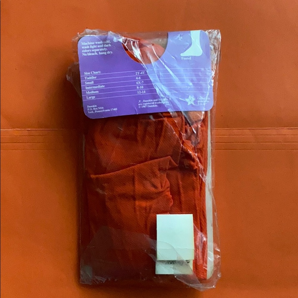 ✅🛍️ 4/$16 Shop Orange Classic Nylons - Picture 2 of 6